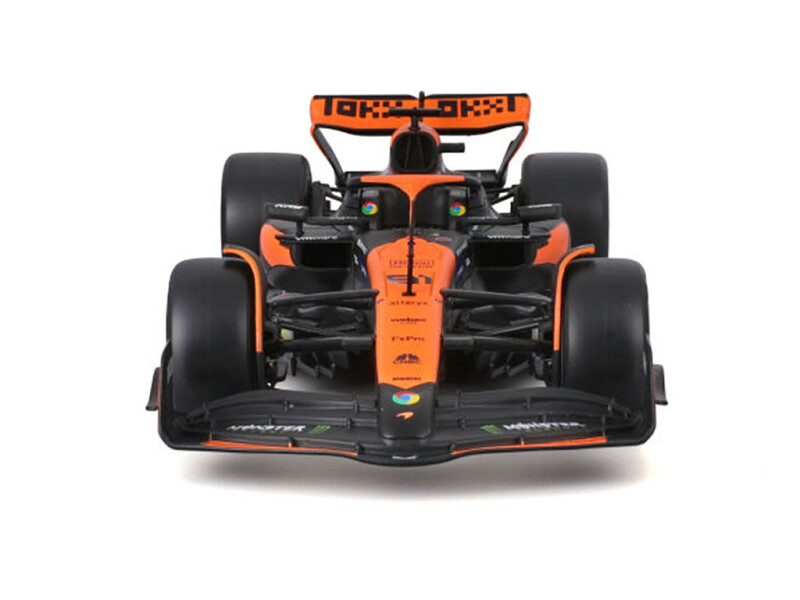 Bburago McLaren F1 Team MCL38 1:24 (2024) #81 Oscar Piastr
